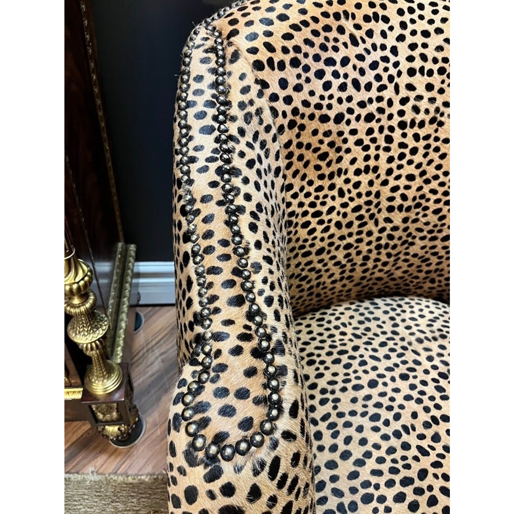 Sherrill Furniture Whittemore Cotswo Chair Hair on Hide Natural Cheetah