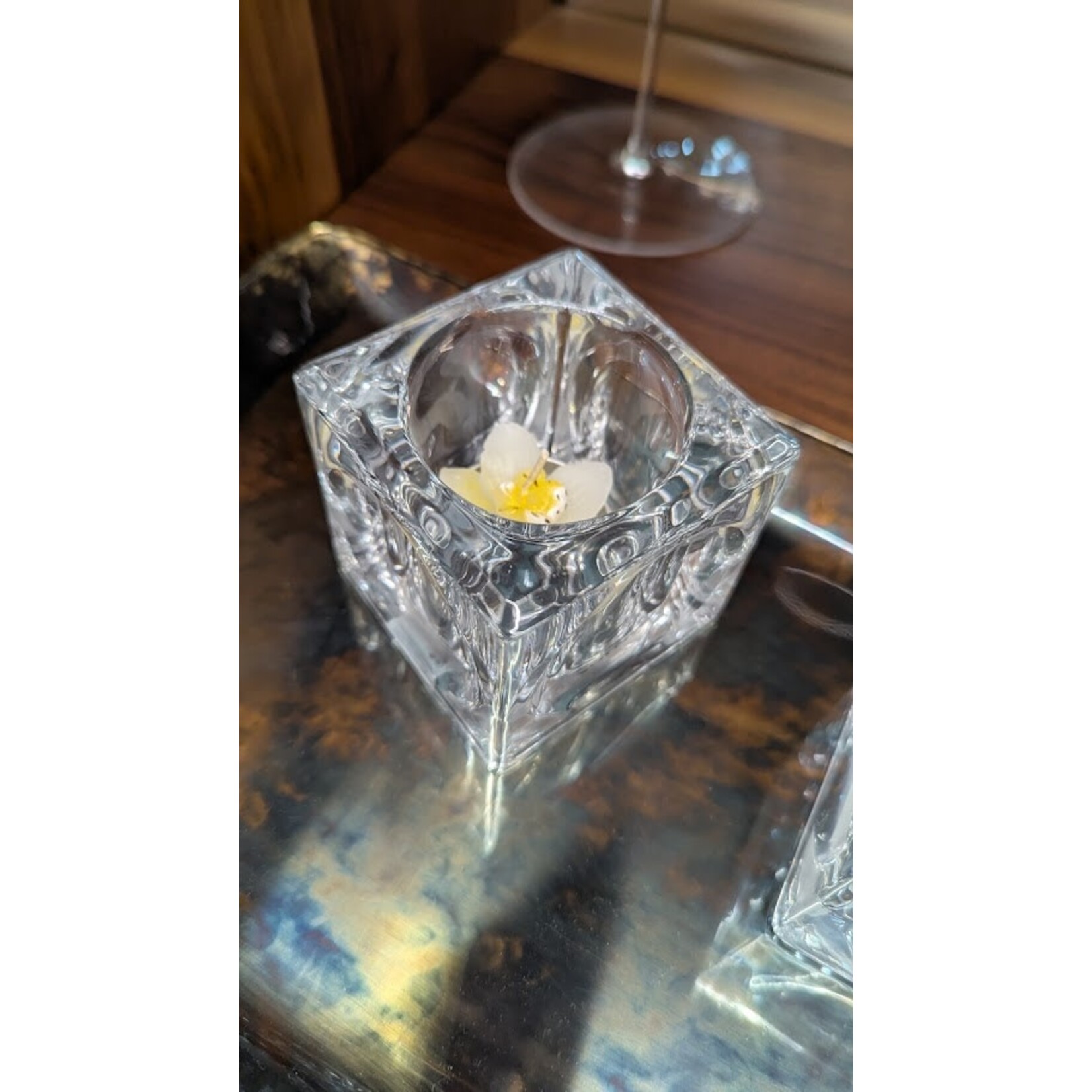 Roost White Orchid Tealight Candle