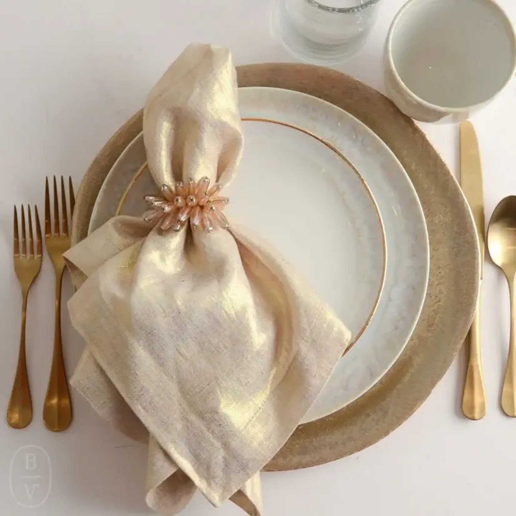 Kim Seybert Metallic Linen Napkin in Natural & Gold