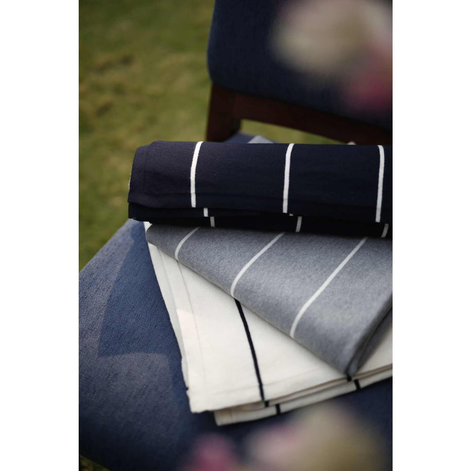 Darzzi LLC Tiffany Throw Natural Black Stripe