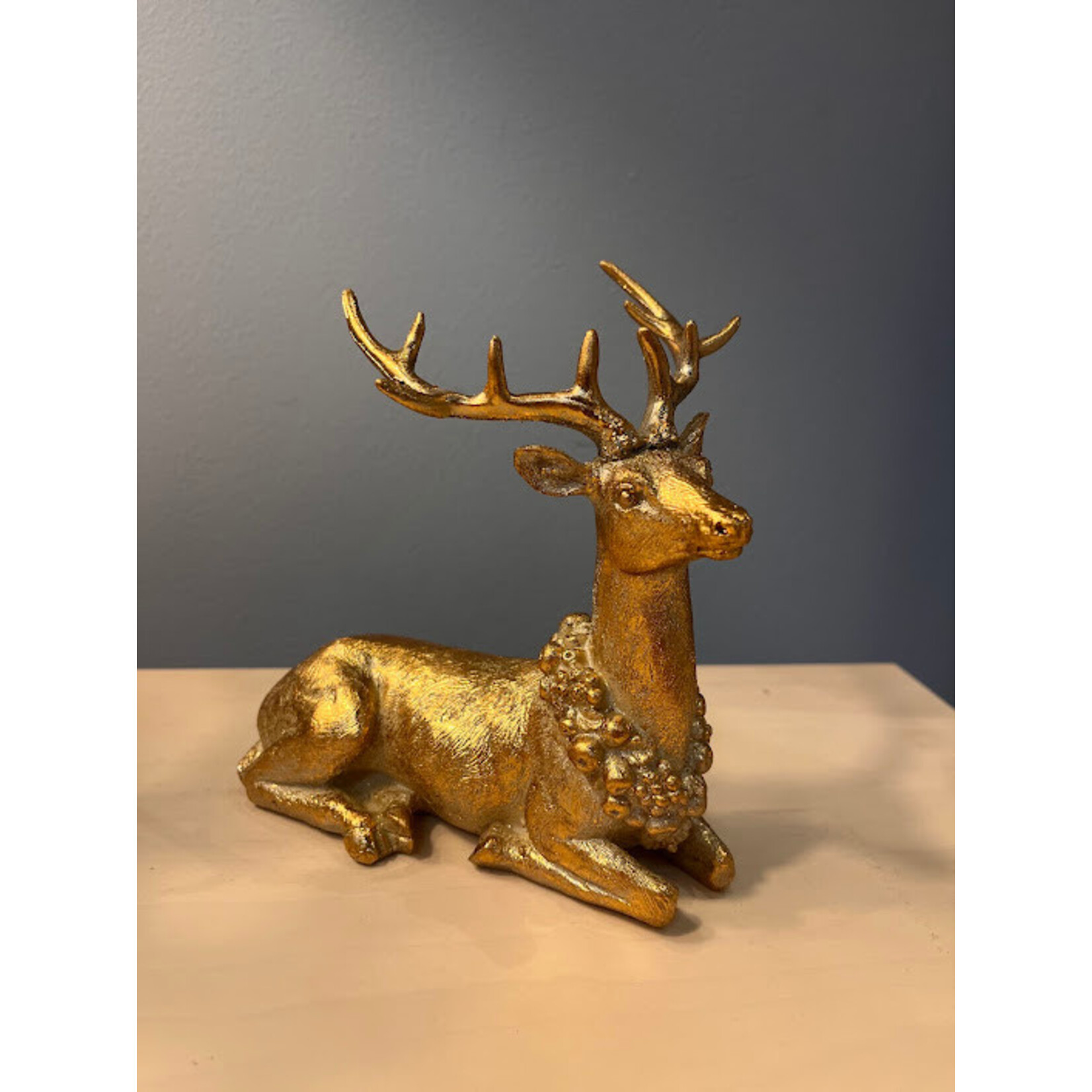 Zodax Assorted Deer with Ornament Wreath