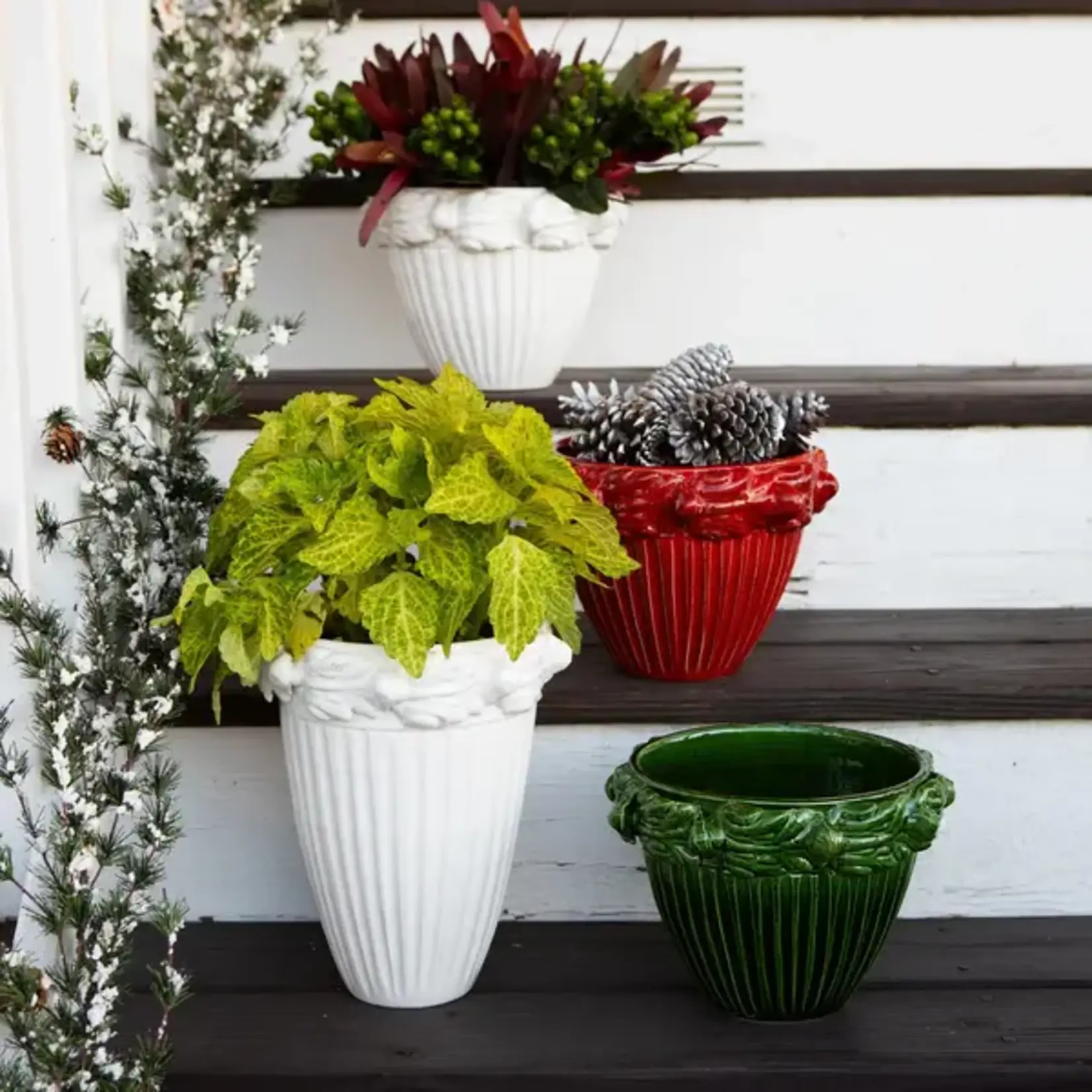 Vietri Rustic Garden Green Acanthus Leaf Small Cachepot