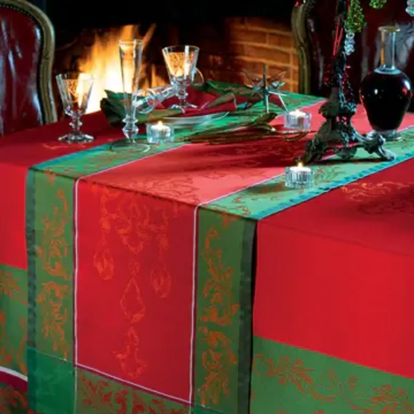 Garnier Thiebaut Noel Baroque Tablecloth