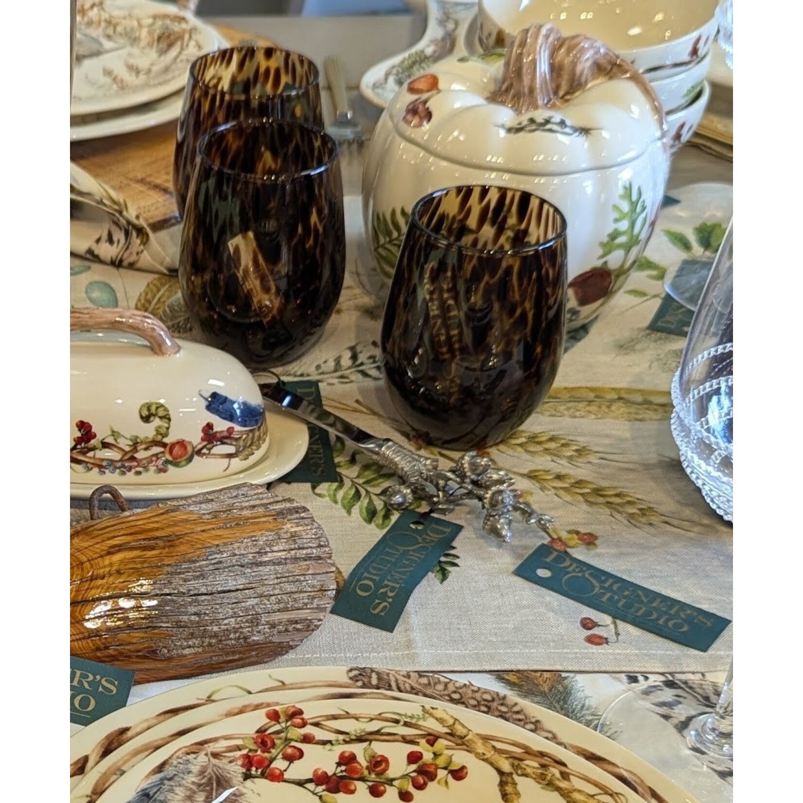 Vagabond House Acorn Leaf Spreader