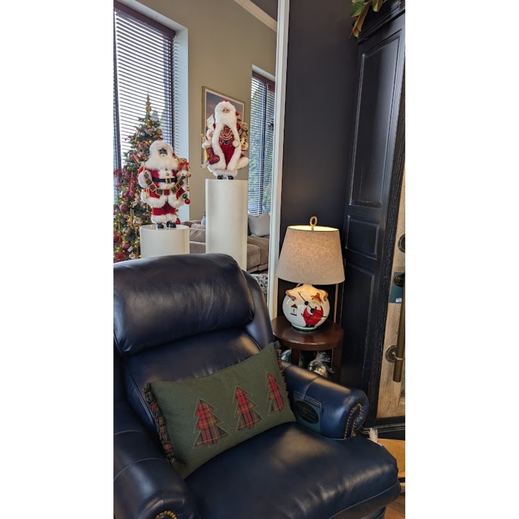 Wildwood St. Nick Lamp Round