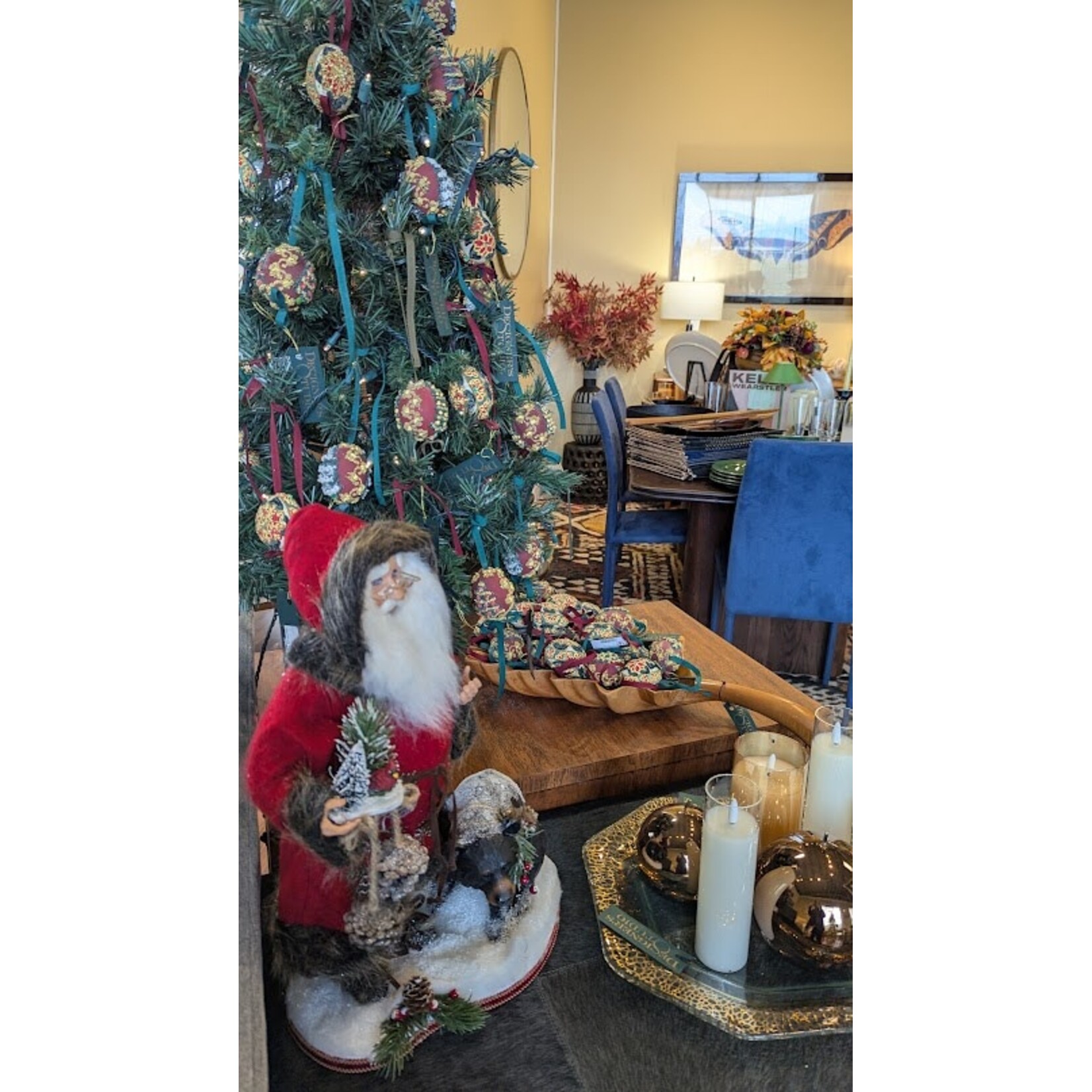 Peter's Seasons Poinsettia Egg Ornament