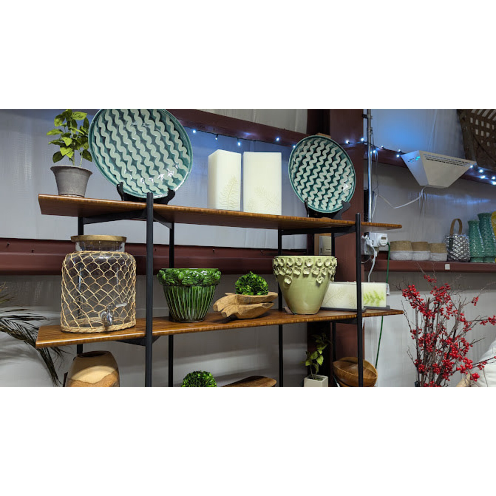 Vietri Rustic Garden Pistachio Green Ceramic Cachepot - Medium 10" x 8.5"