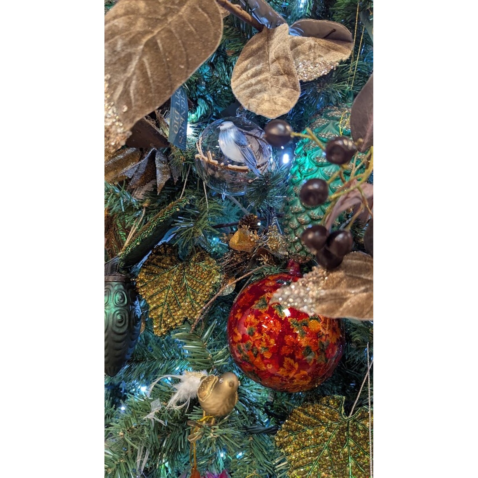 Jim Marvin Enterprises Green Grape Leaf Fabric Hanger Ornament 5"