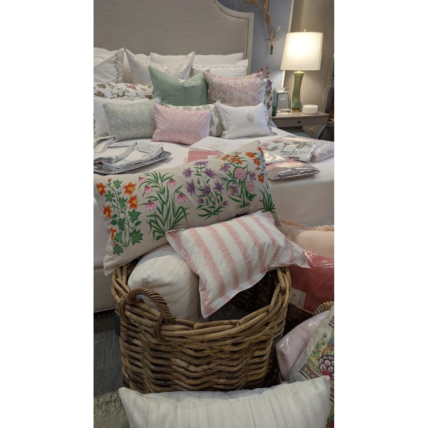 Bidk Home Large Rattan Round Basket with Handles