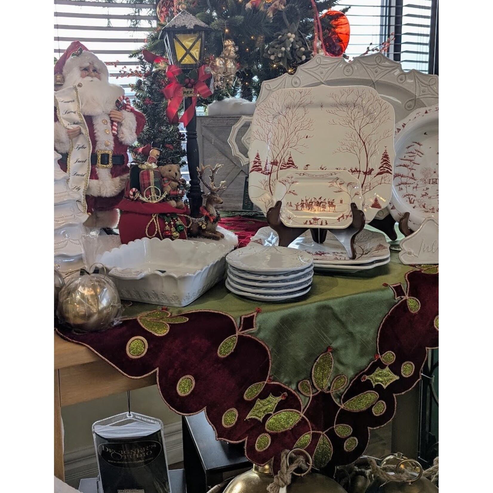 Katherine's Collection Old World Overlay Tablecloth