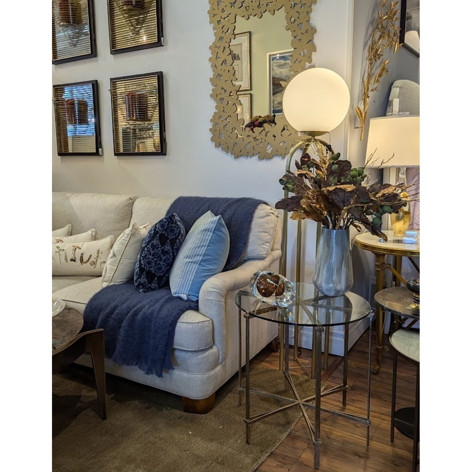 Noir Moriarty Floor Lamp