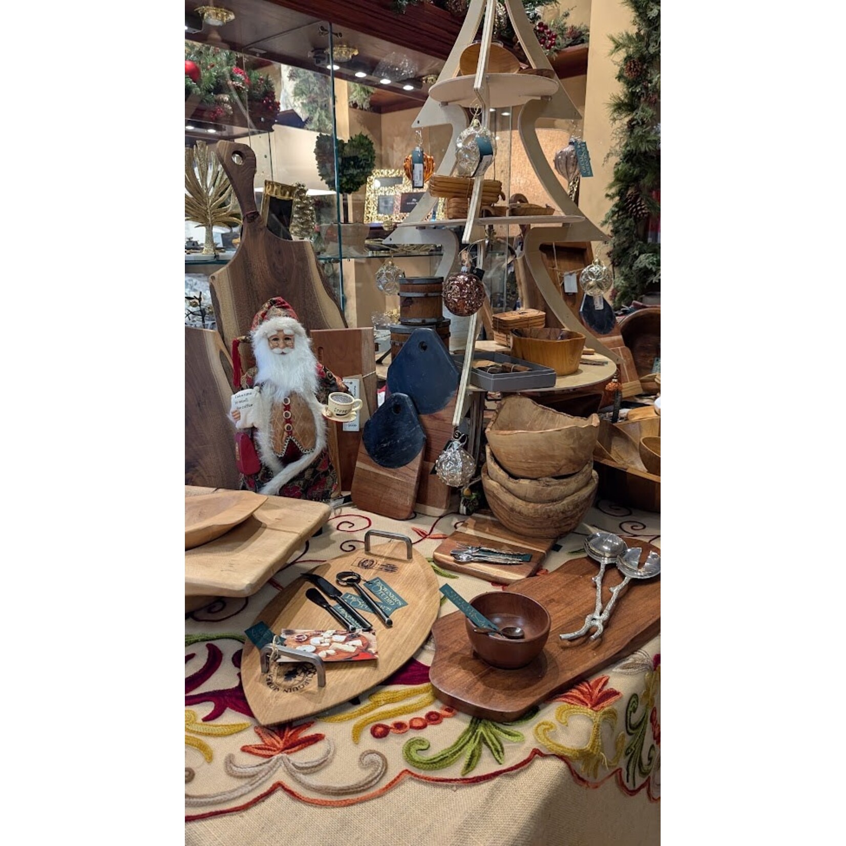 A Treasured Tree Tall Wood Traditional Tree Display 4'