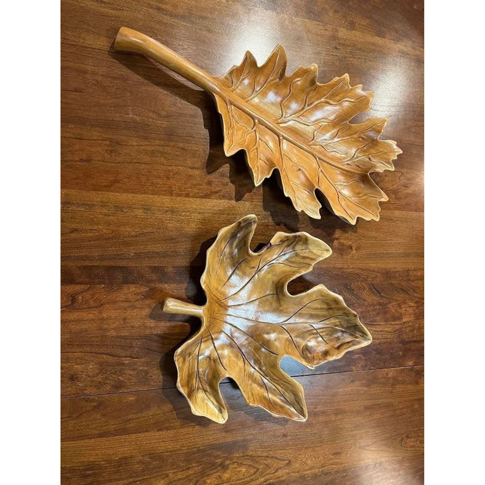 French Heritage Wooden Maple Leaf Tray