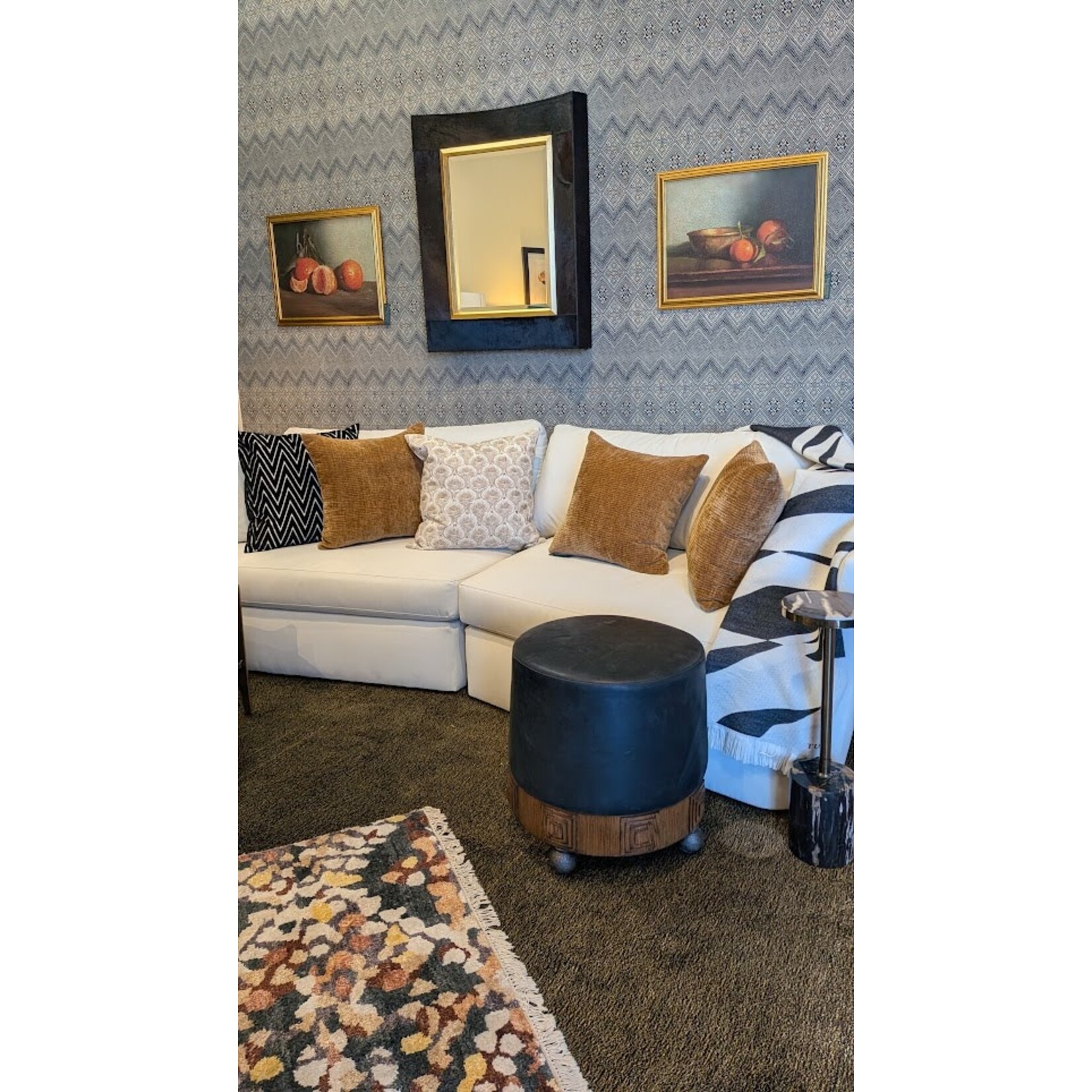 Vanguard Furniture Valley Onyx 21x21 Down Pillow