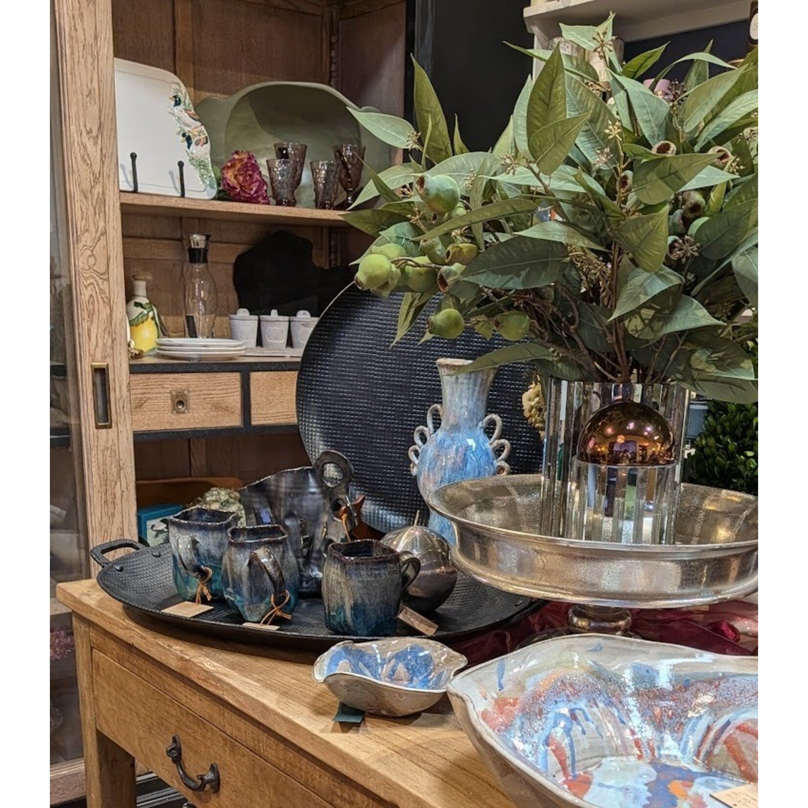 be Home Wallis Aluminum Tray With Handles