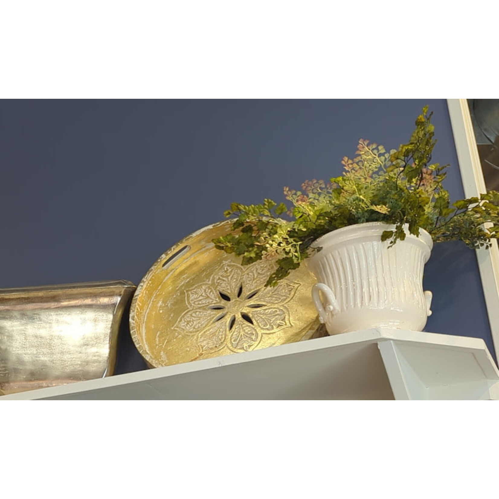 Mela Artisans Inc White & Gold Round Tray  Large