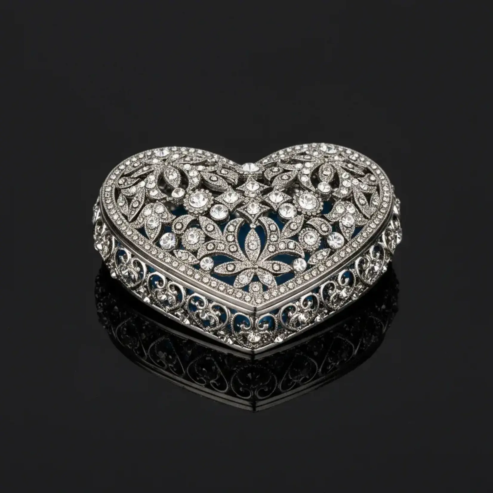 Olivia Riegel Silver Luxembourg Heart Box