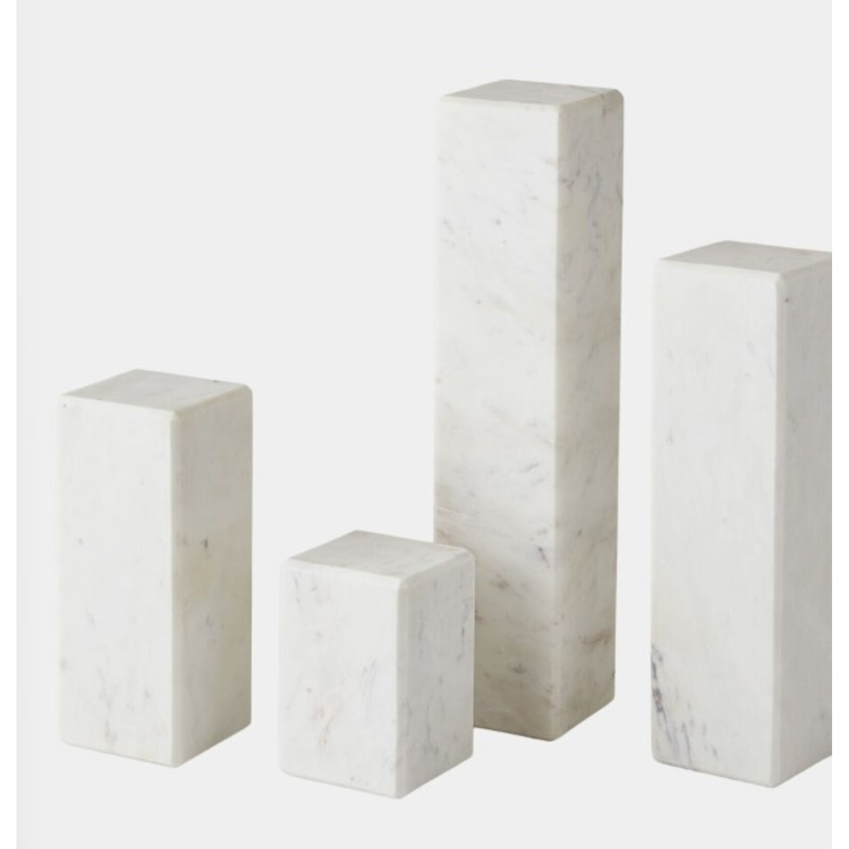 Global Views 5 Marble Mini Pedestal Riser Med