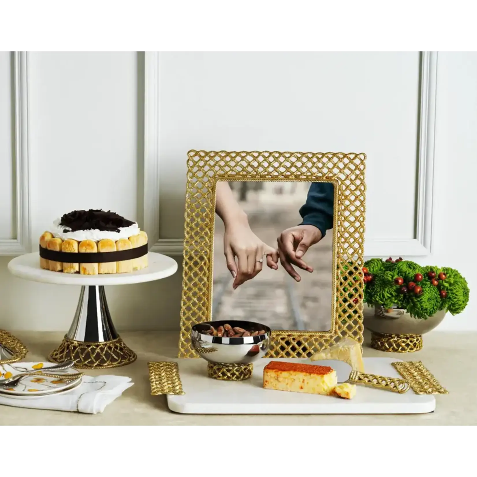 Michael Aram Love Knot Gold Photo Frame 5x7