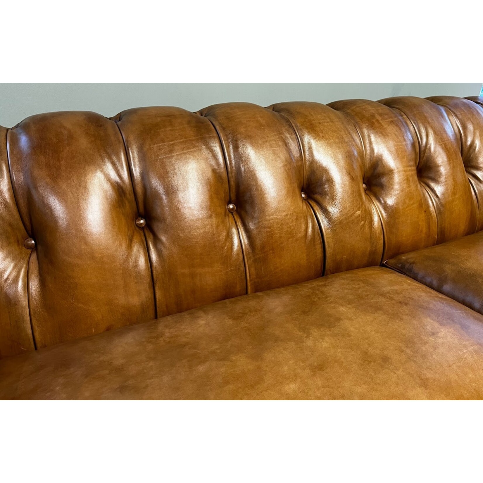 Hancock & Moore LLC Tavernwood Sofa Hyde Park Tan Burnished Leather