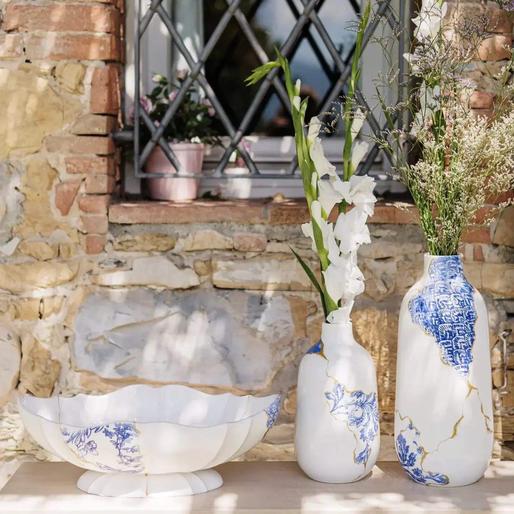 Vietri Storia Large White Blue Vase