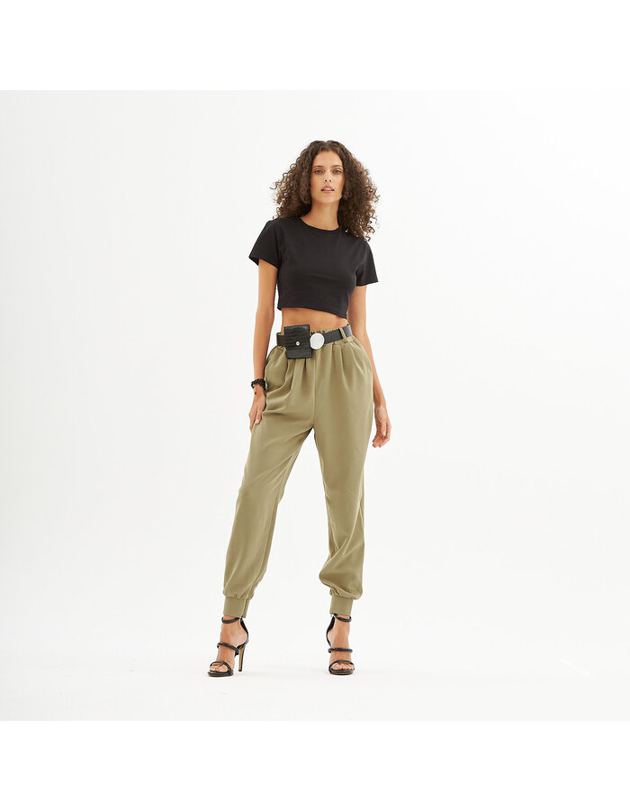 belted creppe pants