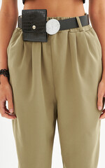 belted creppe pants