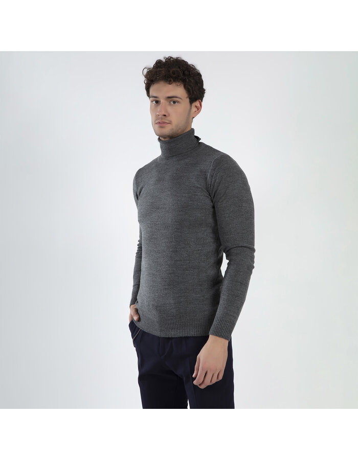 romeo turtleneck sweater