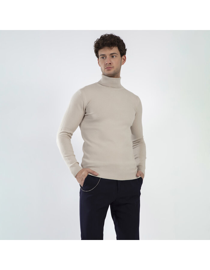 romeo turtleneck sweater