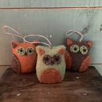 Fall Owl Ornament- 4"H