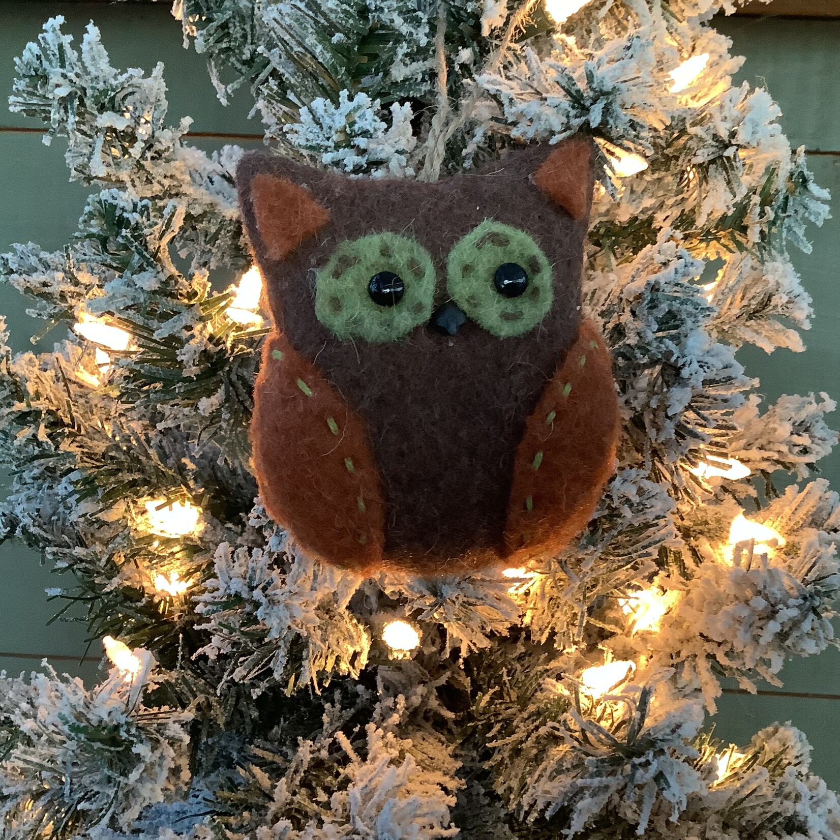 Fall Owl Ornament- 4"H
