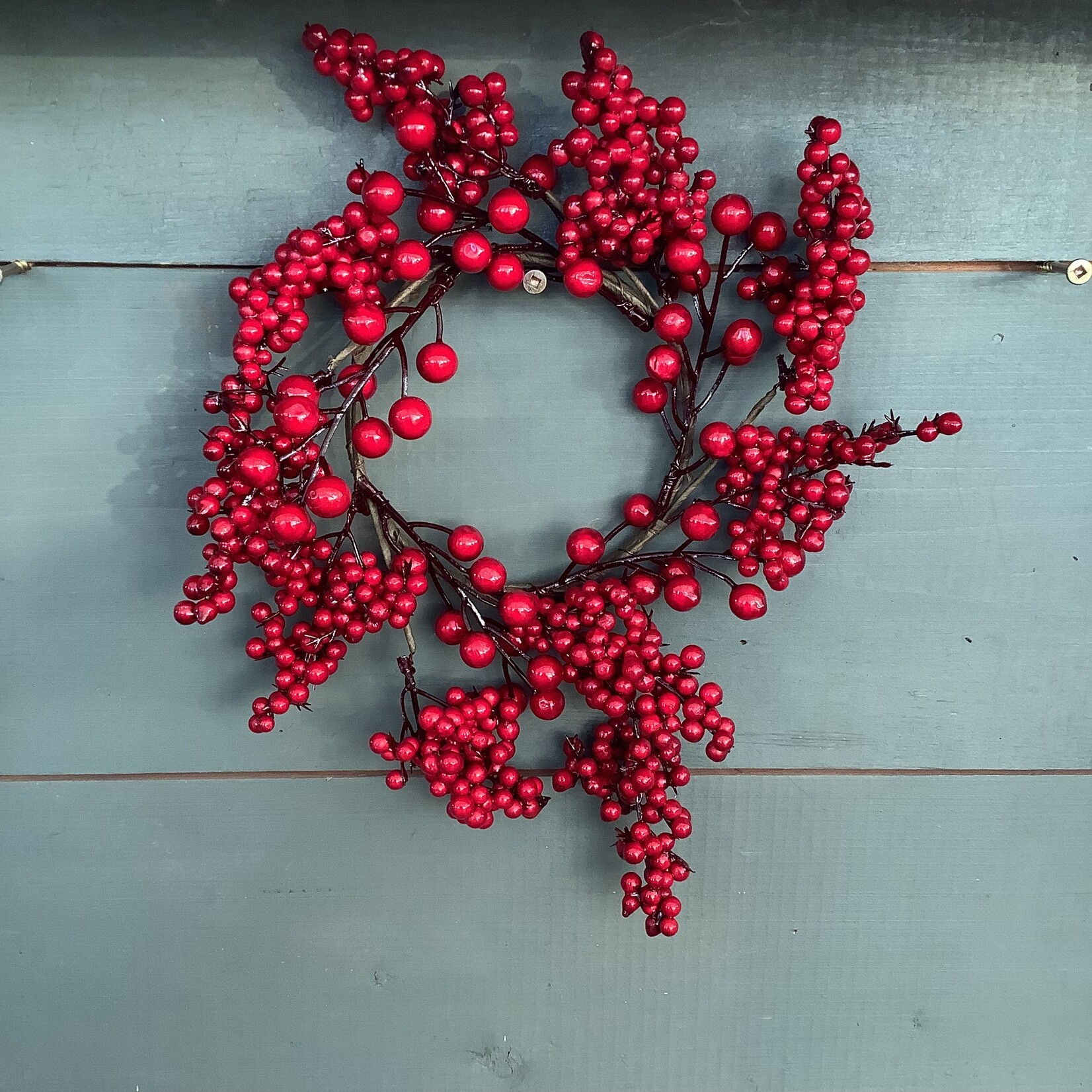 Red Berries Candle Ring