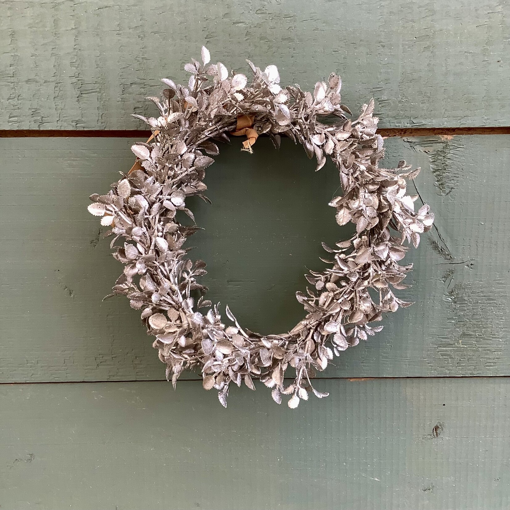 Holiday Floral Wreath, Silver