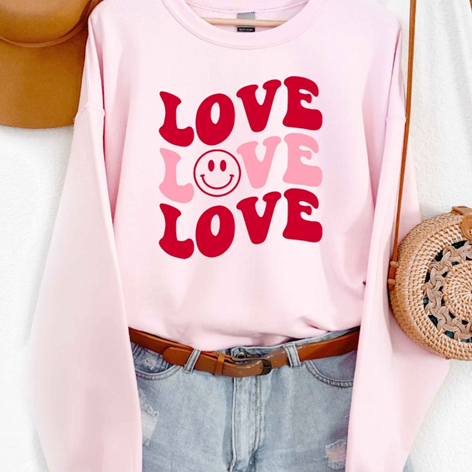 Plus Valentine's Love Smiley Graphic Sweatshirt