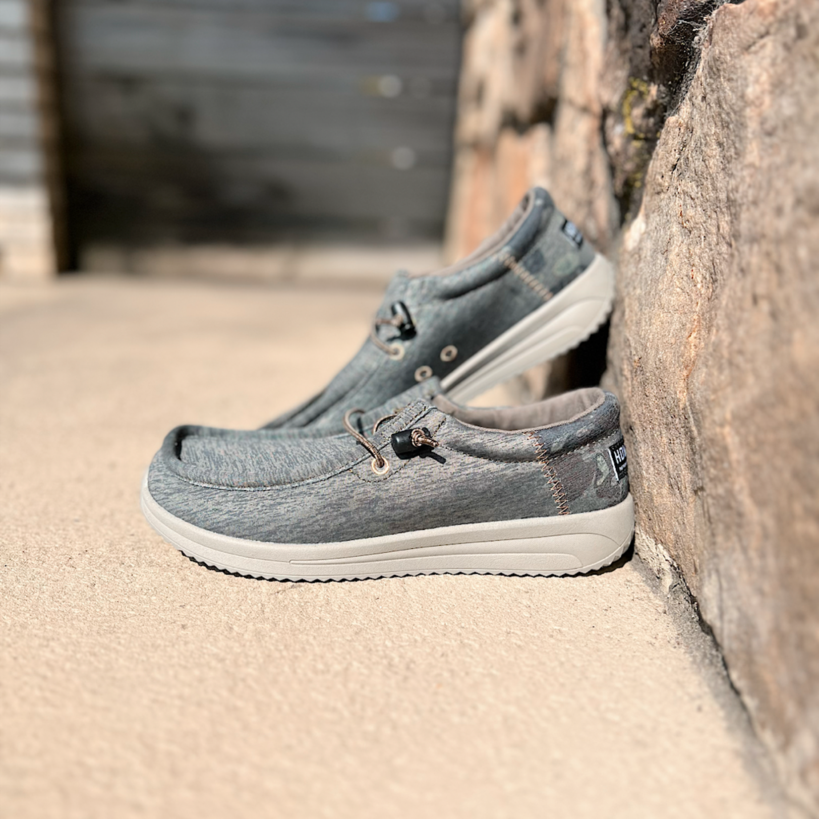 Howitzer Roam Tan CV4944