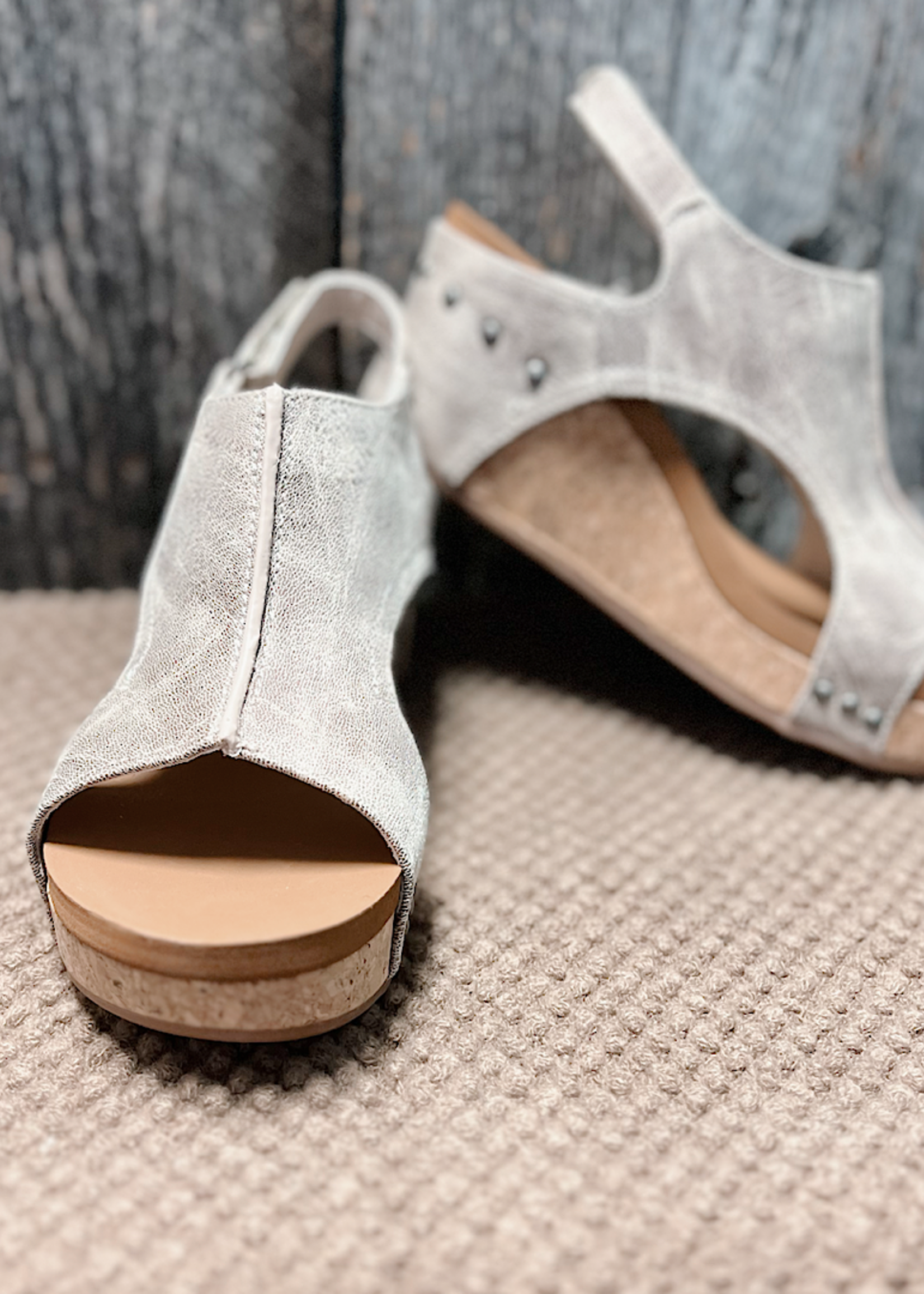 Very G Liberty Cream Wedge