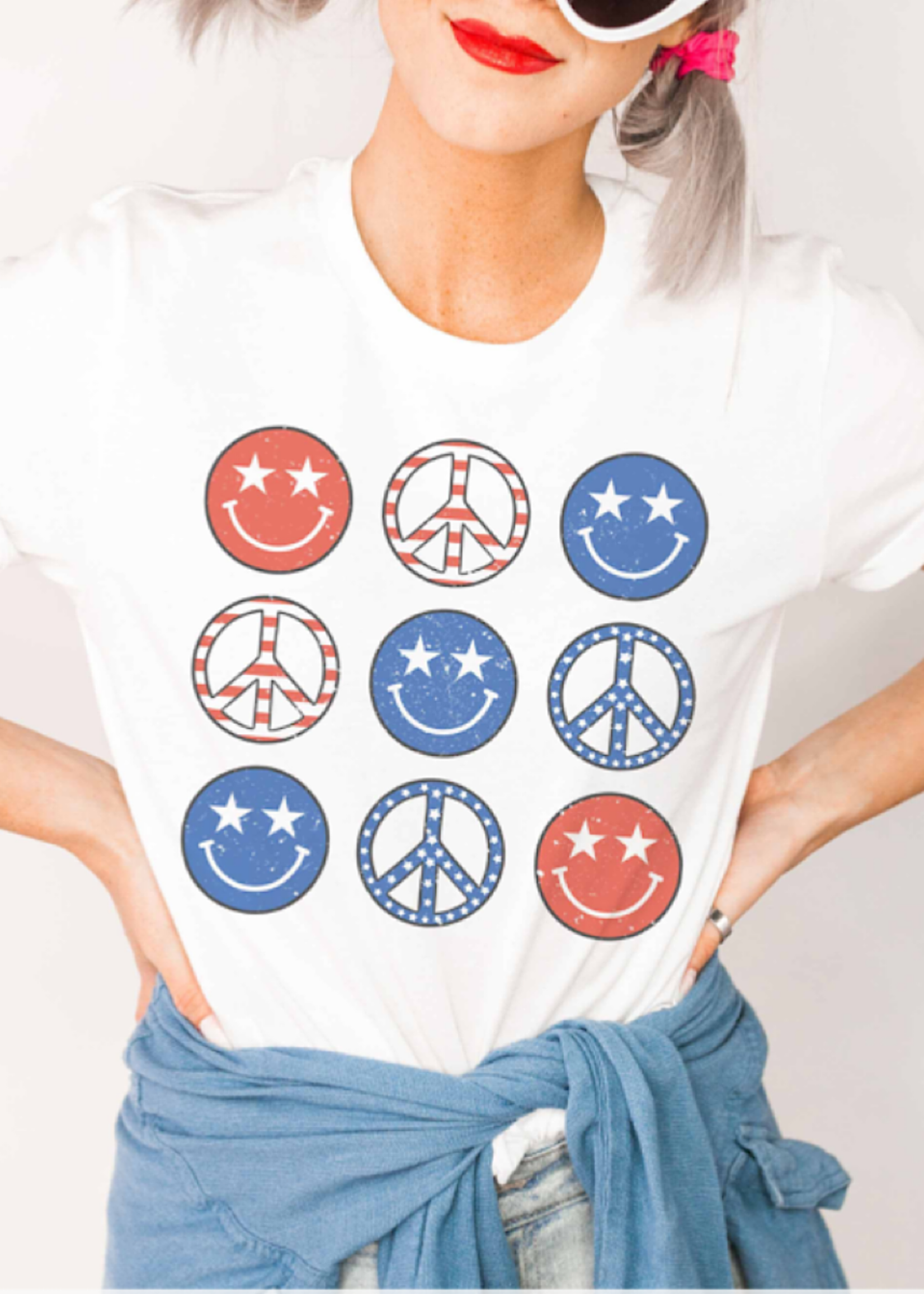 Fourth of July Smiley Hippie Graphic Tee