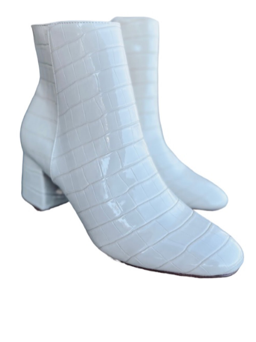 Chinese laundry davinna bootie 2025