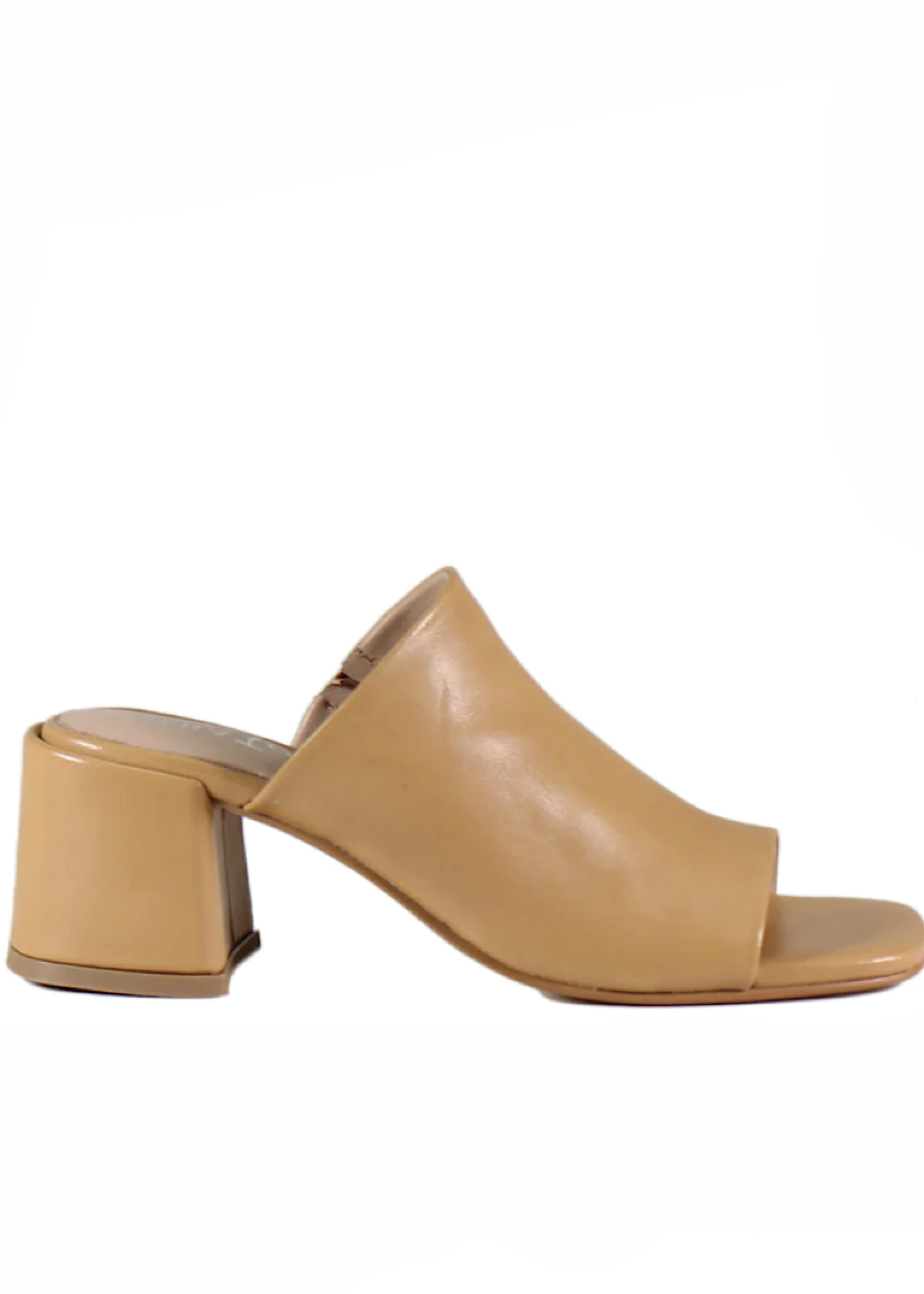 Elm Point Duna Leather Heel