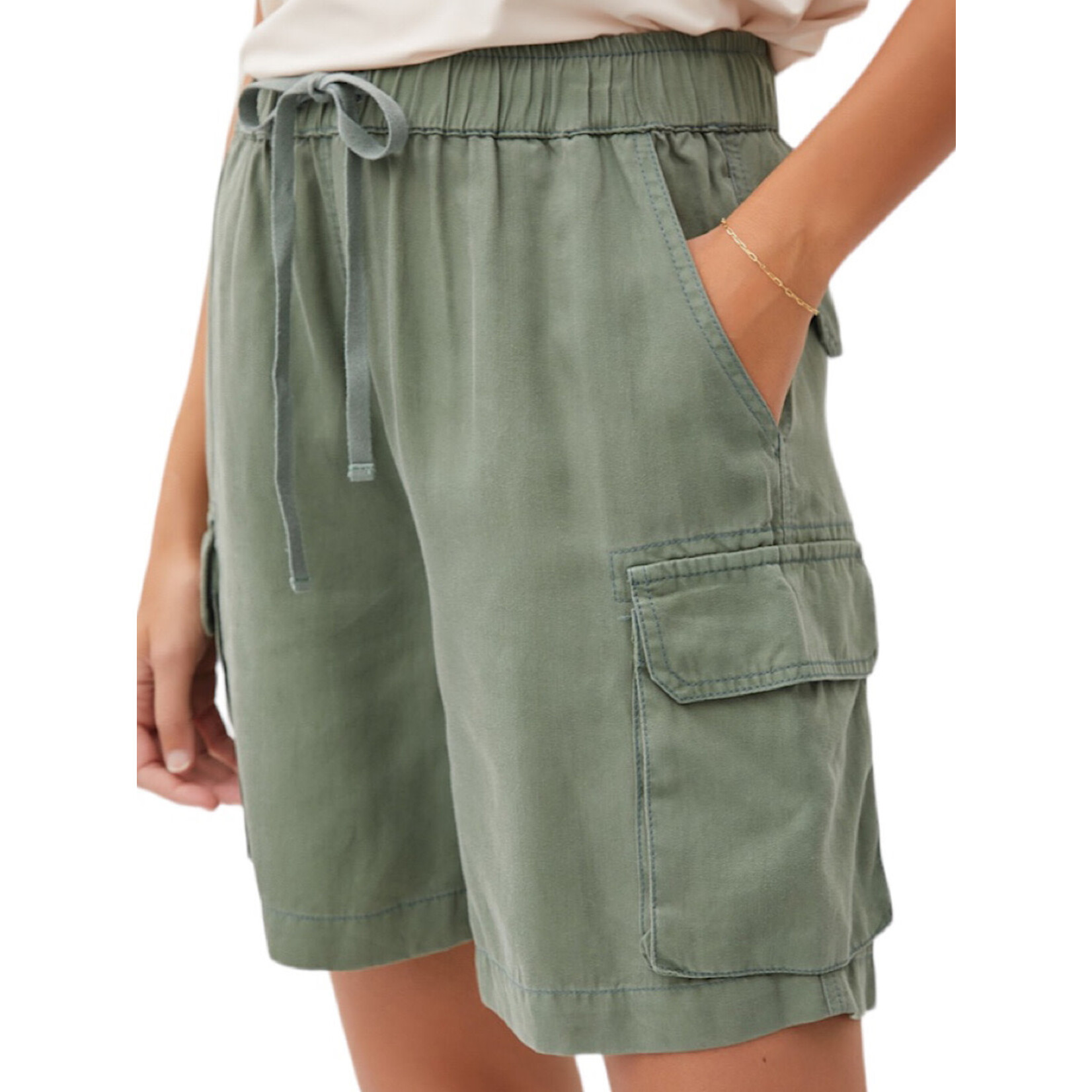 Tencel Shorts with Elastic Drawstring Waistline and Cargo Pockets