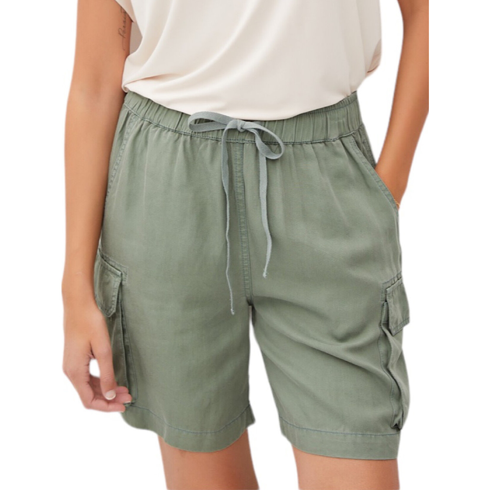 Tencel Shorts with Elastic Drawstring Waistline and Cargo Pockets