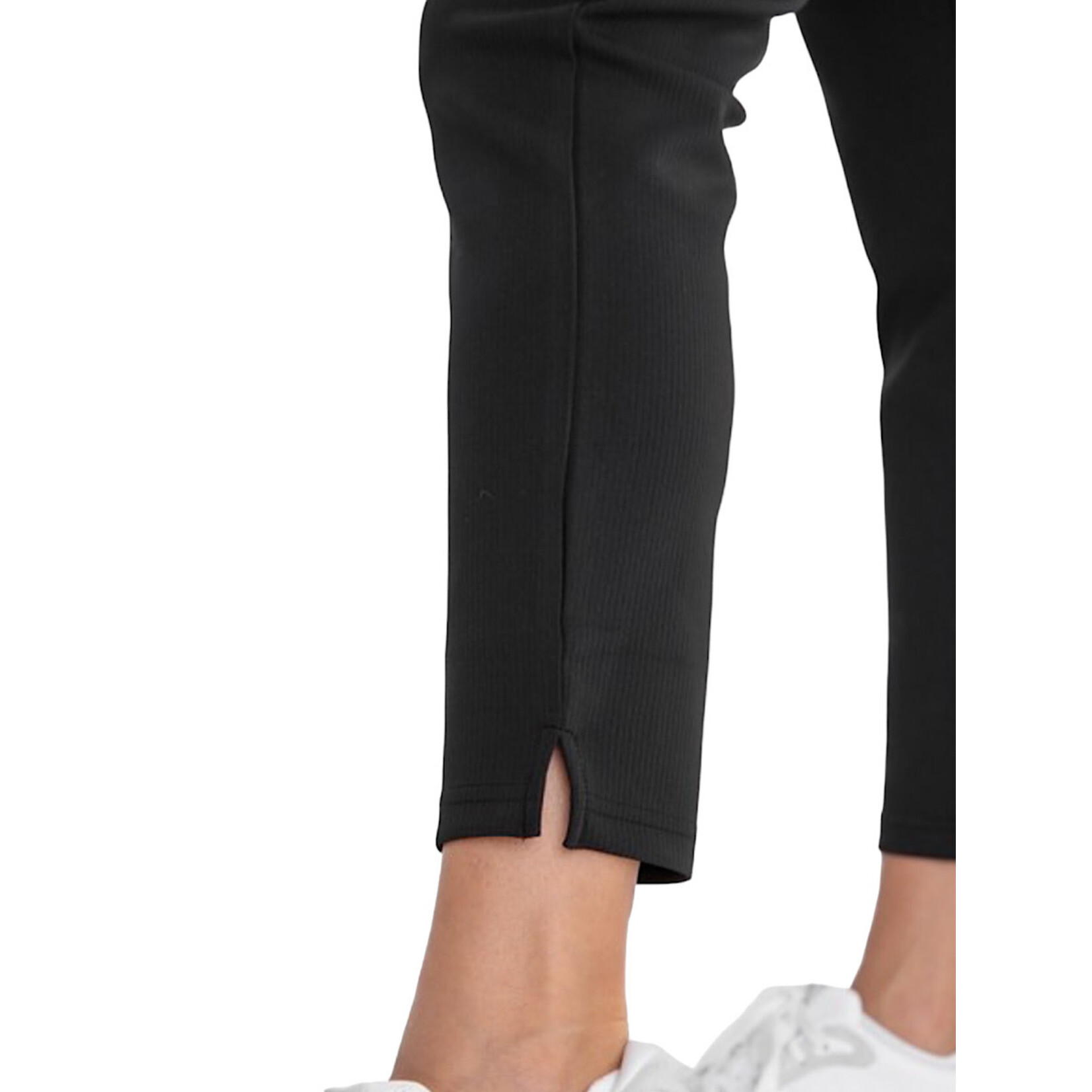 Black Jacquard Ribbed Tapered Pant