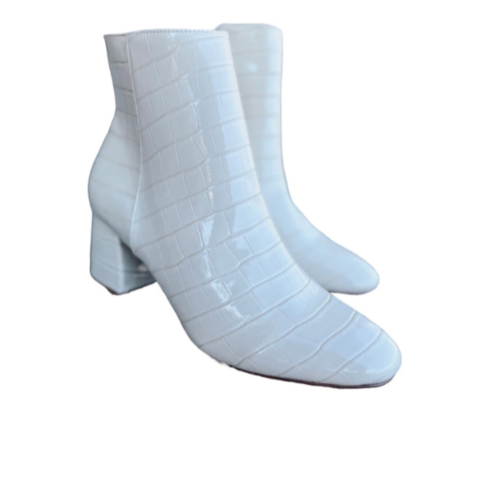 Chinese Laundry Davinna Glas Croc Cream Bootie