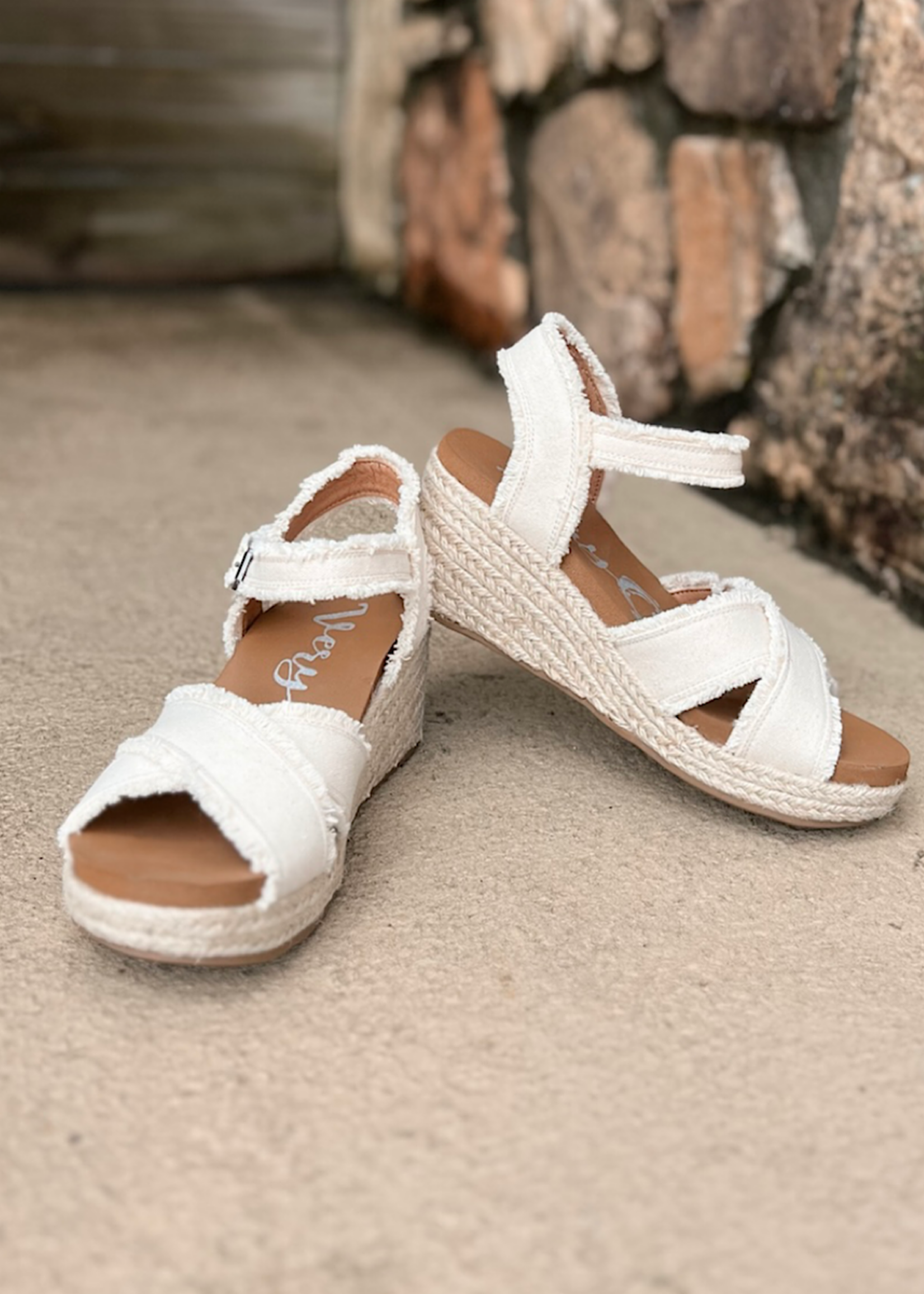 Very G Brista Cream Wedge