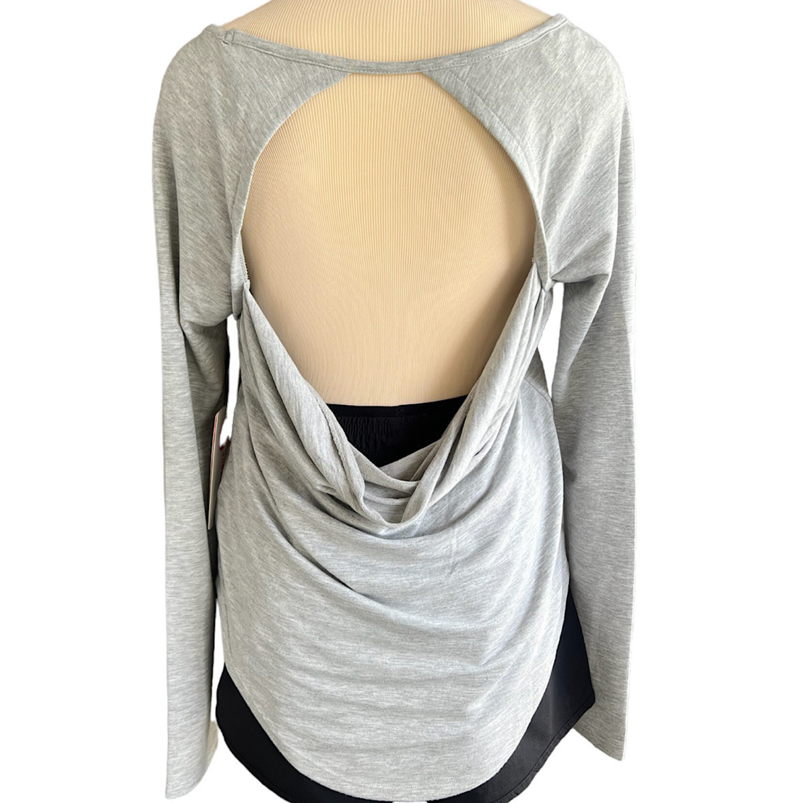 Yogalicious Light Grey Long Sleeve Workout Tops with Back Cutout Size M NWT-RF