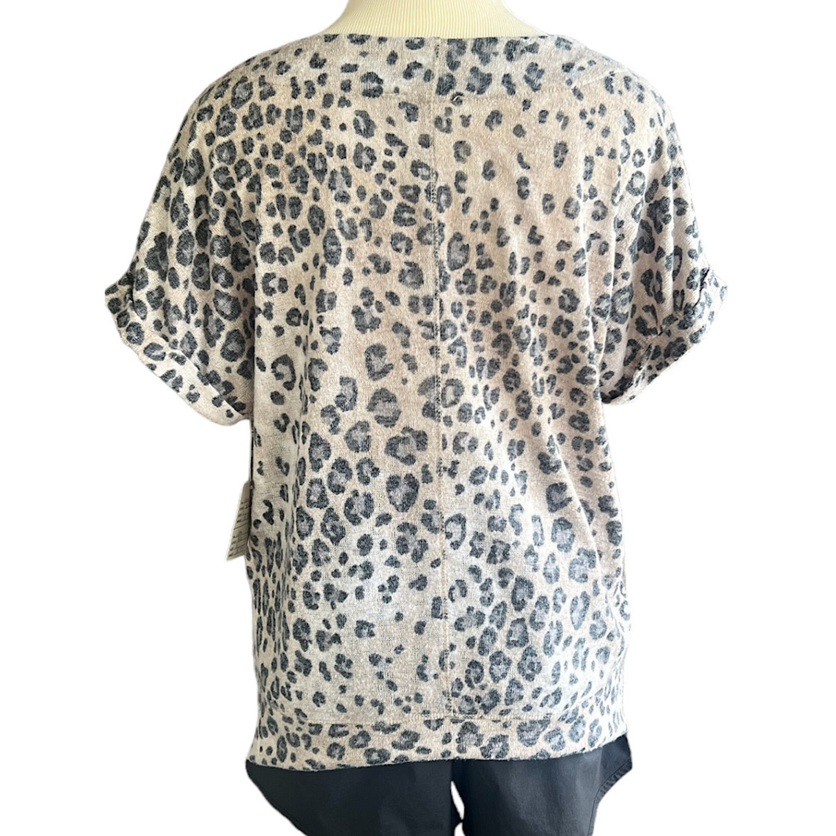 Andrea By Unit Tan Leopard Blouse Short Sleeve Top Size S-RF