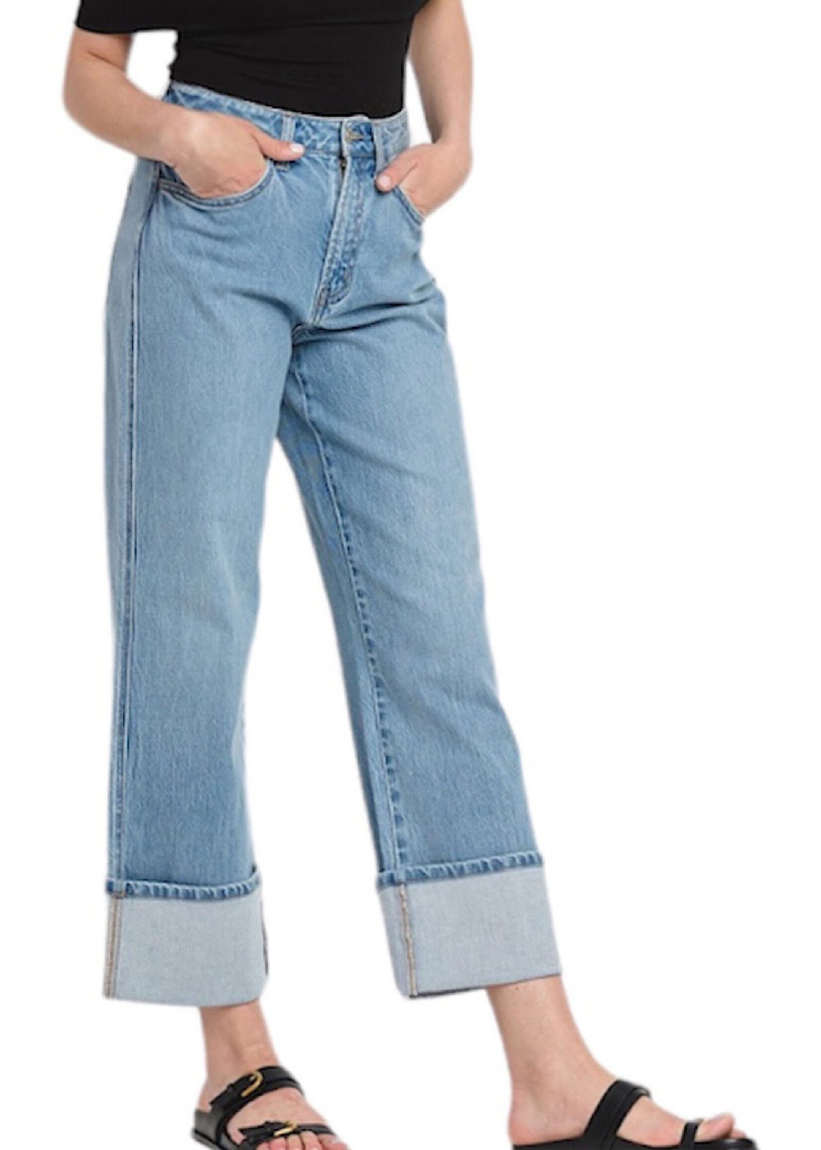 Vervet T6513 Super High Rise Cuffed Baggy Straight