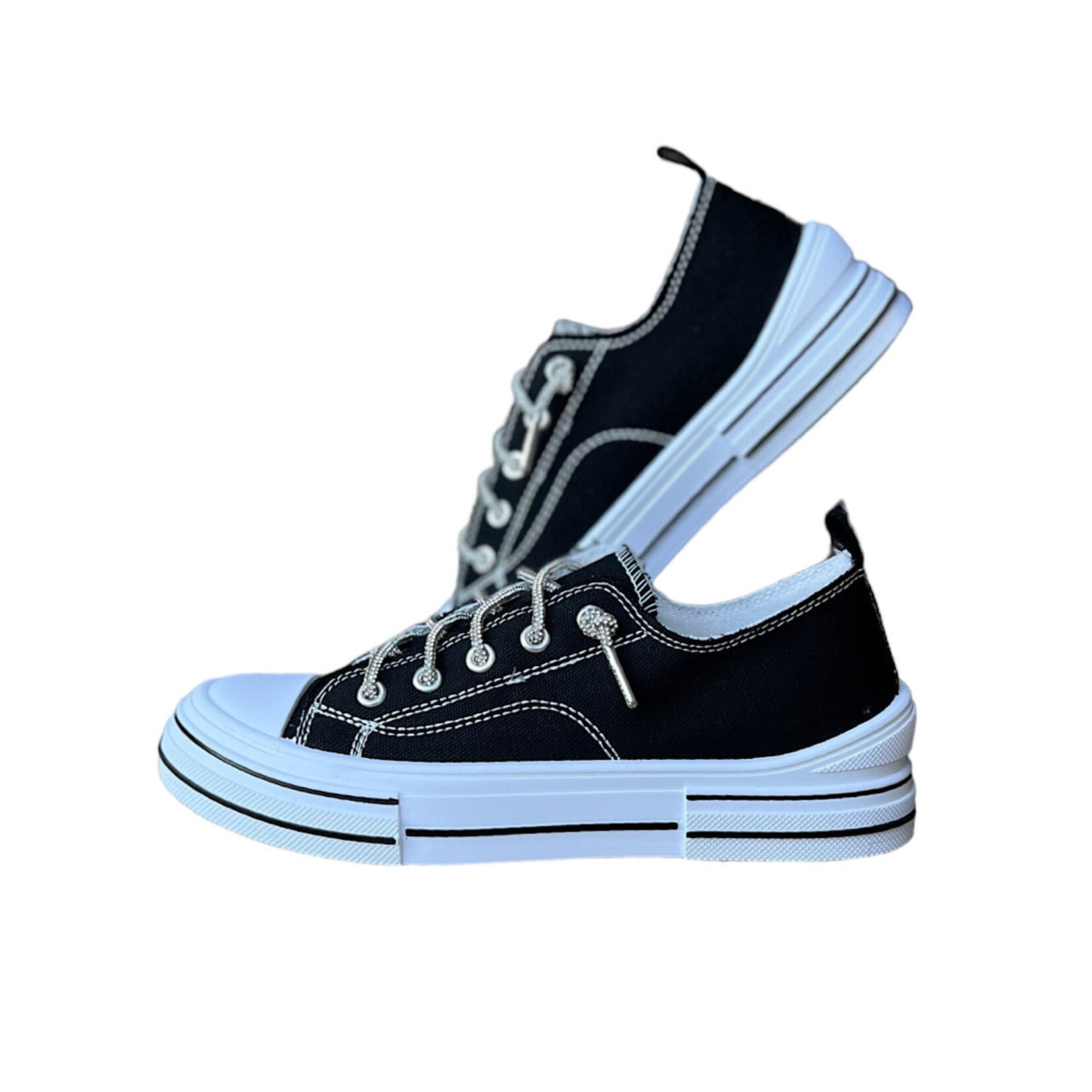 Very G Aman Black Sneakers