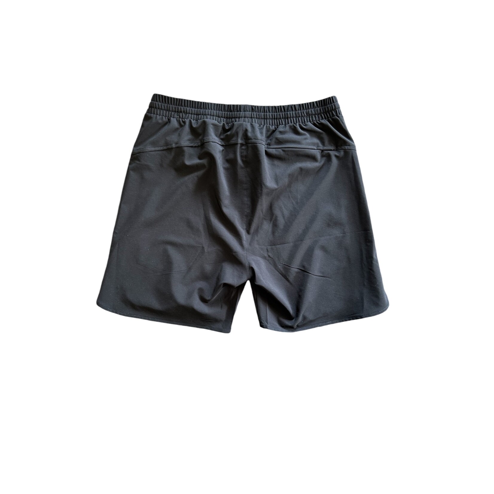Men's Wave Accent Essential Active Shorts
