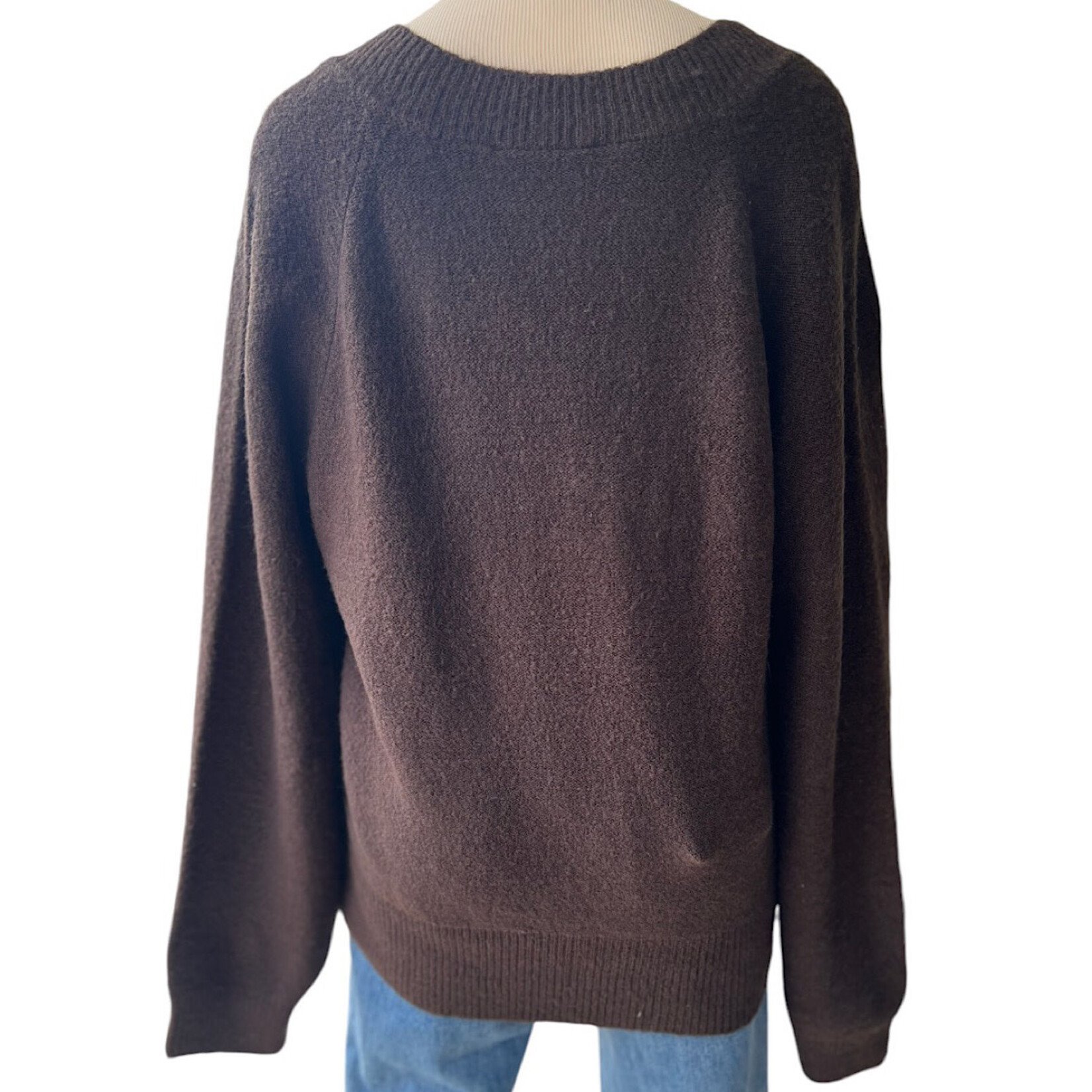 Long Sleeve V-Neck Sweater